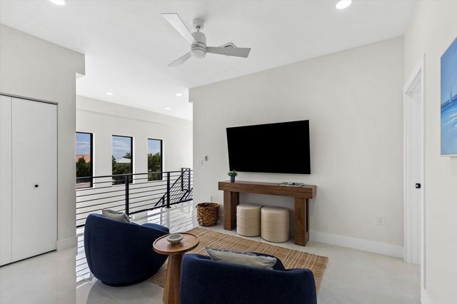 27433 Antigua Lane, Ramrod Key, FL 33042