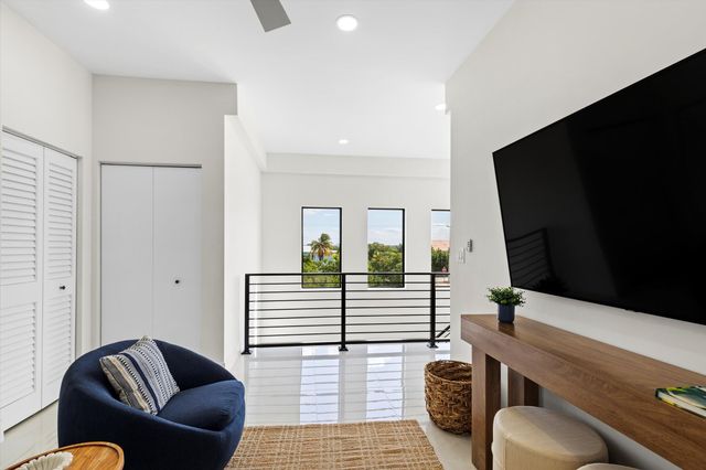 27433 Antigua Lane, Ramrod Key, FL 33042