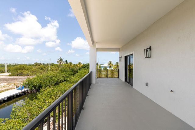 27433 Antigua Lane, Ramrod Key, FL 33042