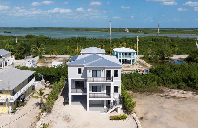 27433 Antigua Lane, Ramrod Key, FL 33042