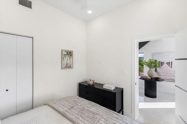 27433 Antigua Lane, Ramrod Key, FL 33042