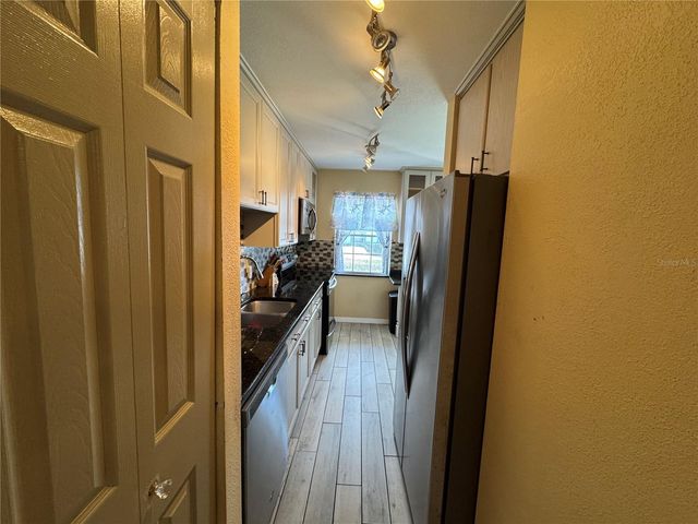 500 GLENNES LANE 107, Dunedin, FL 34698