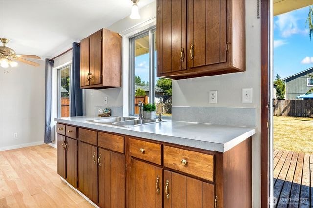 4823 103rd Place NE, Marysville, WA 98270