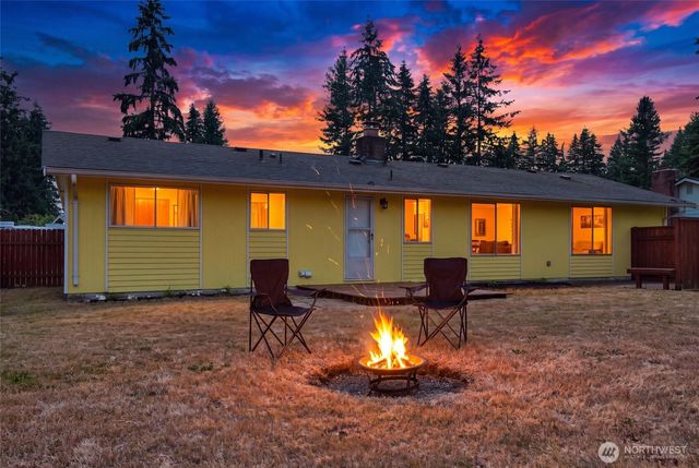 4823 103rd Place NE, Marysville, WA 98270