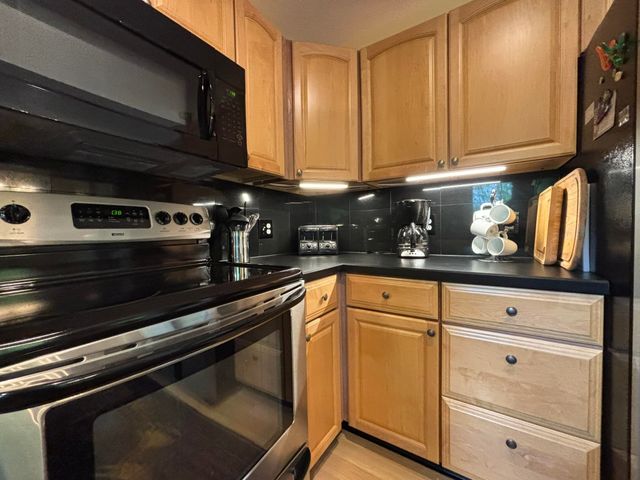 34 Johnson Hill Road, Dover, VT 05356