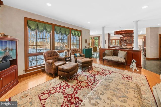 845 MALLARD DR, Whitehall, PA 18052