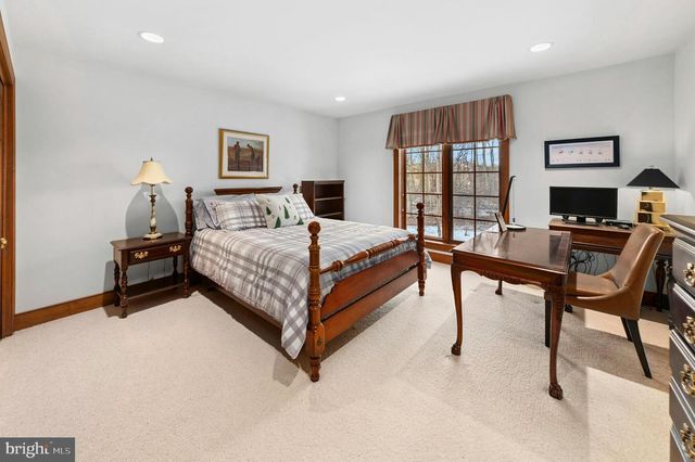 845 MALLARD DR, Whitehall, PA 18052