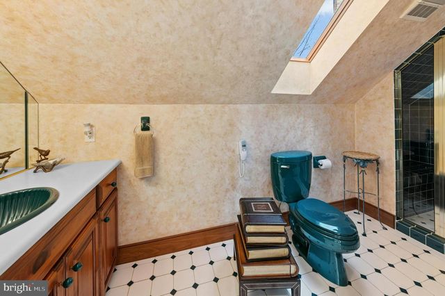 845 MALLARD DR, Whitehall, PA 18052