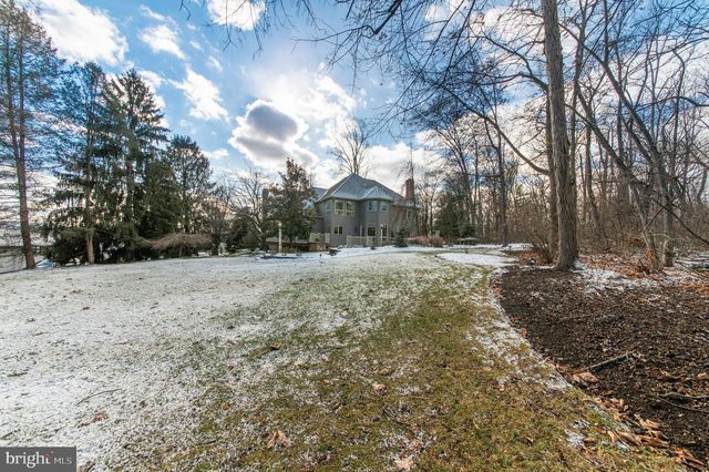 845 MALLARD DR, Whitehall, PA 18052