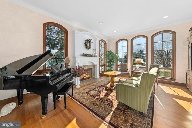 845 MALLARD DR, Whitehall, PA 18052