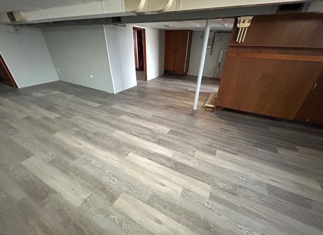 717 E 154th Street, South Holland, IL 60473