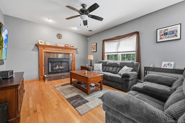 3 Garnett Hill Road, Chester, NY 10918