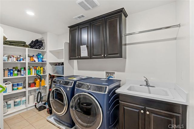 6953 Jetty Court, Jurupa Valley, CA 91752