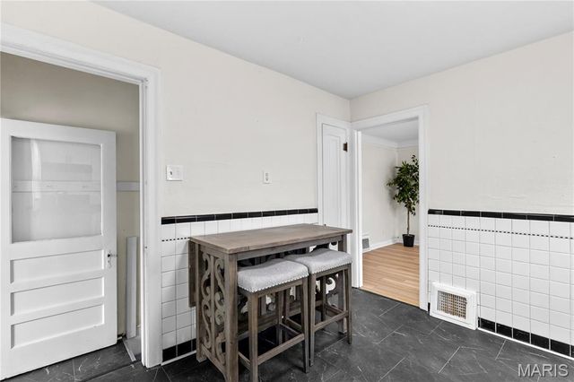 3112 Gary Drive, St Louis, MO 63121