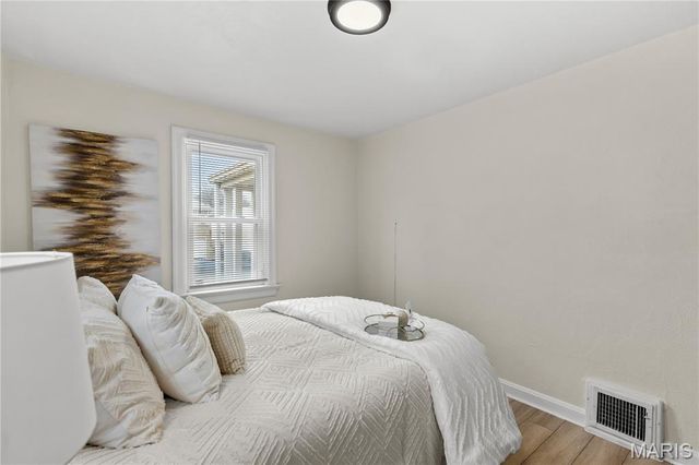 3112 Gary Drive, St Louis, MO 63121