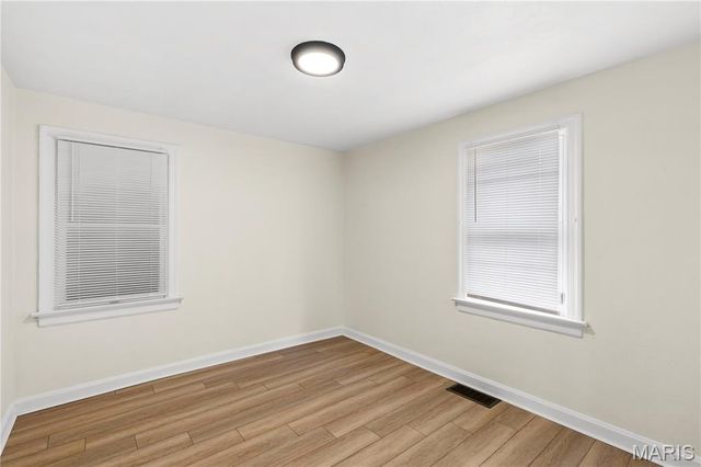 3112 Gary Drive, St Louis, MO 63121