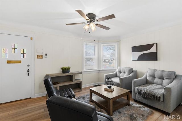 3112 Gary Drive, St Louis, MO 63121