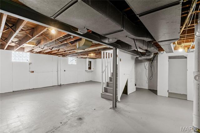 3112 Gary Drive, St Louis, MO 63121