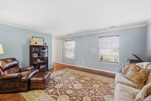 2029 Blackhorse Lane, Lexington, KY 40503