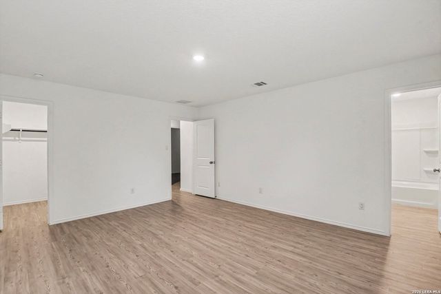 5435 Daphne Path, San Antonio, TX 78253