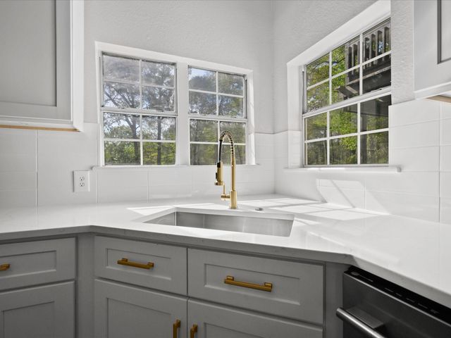 16958 Cedar Road, Plantersville, TX 77363