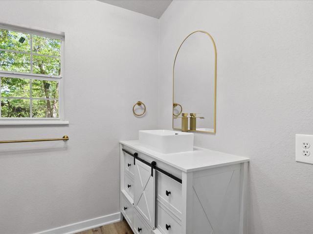 16958 Cedar Road, Plantersville, TX 77363