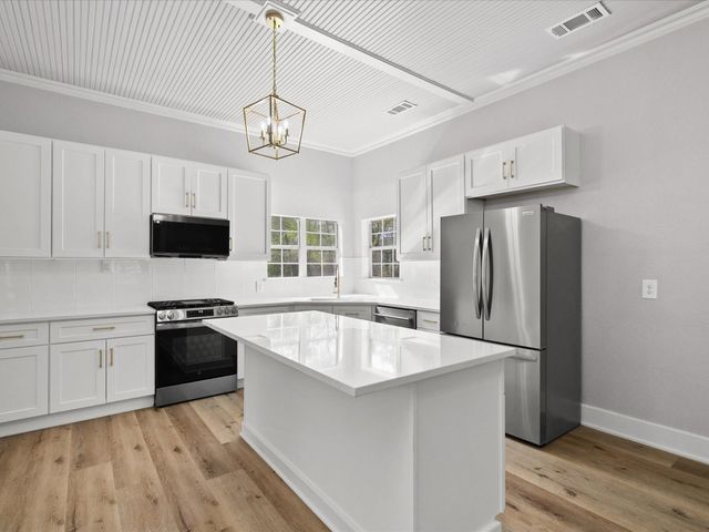 16958 Cedar Road, Plantersville, TX 77363