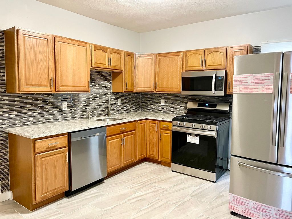 227 Talbot Ave 3, Boston, MA 02124