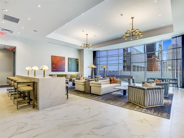 200 Congress Ave 30E, Austin, TX 78701