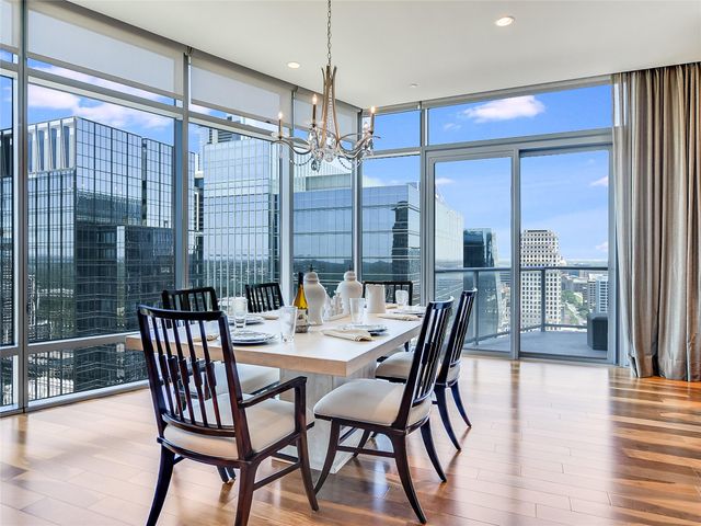 200 Congress Ave 30E, Austin, TX 78701