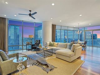 200 Congress Ave 30E, Austin, TX 78701