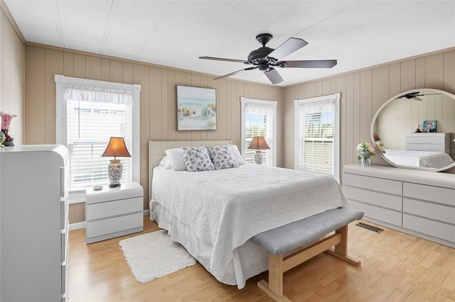 420 VIVAR, North Port, FL 34287