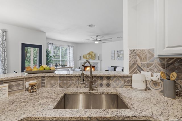 3638 PINYON PNE, San Antonio, TX 78261