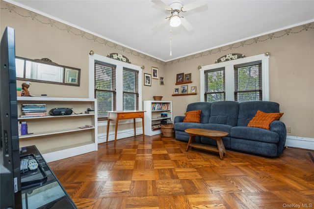 67 Davison Place, Rockville Centre, NY 11570
