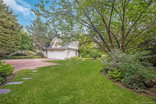 67 Davison Place, Rockville Centre, NY 11570