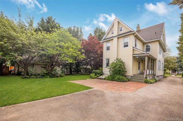 67 Davison Place, Rockville Centre, NY 11570