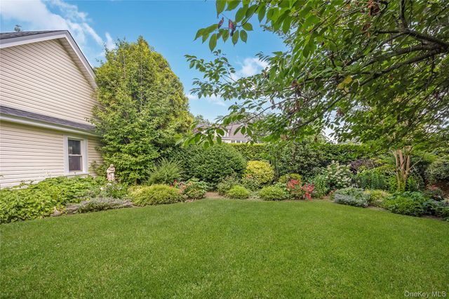 67 Davison Place, Rockville Centre, NY 11570