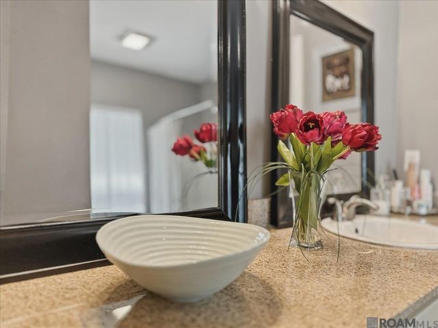 21 Pecan Grove Ct, Covington, LA 70433
