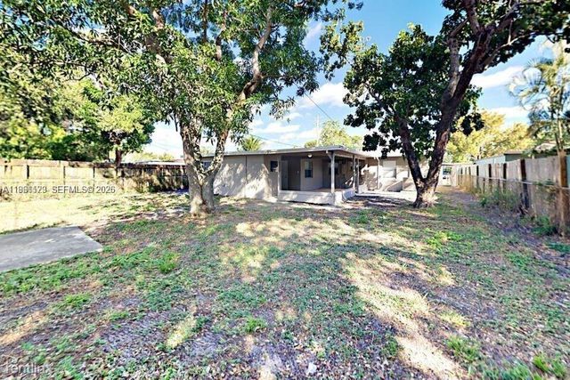 1107 SW 22nd Terrace, Fort Lauderdale, FL 33312