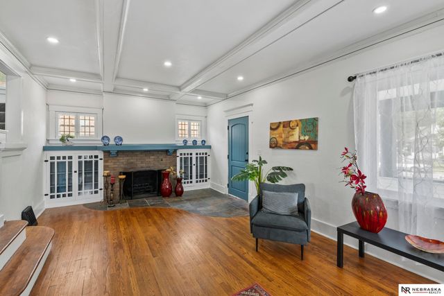 5900 N 24th Street, Omaha, NE 68111