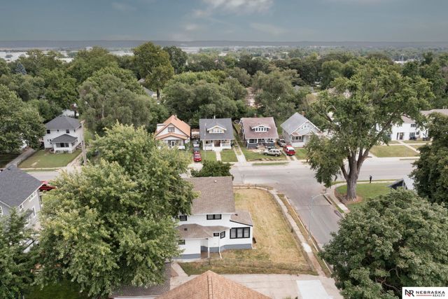 5900 N 24th Street, Omaha, NE 68111