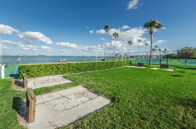 8 GLENCOE PLACE 305, Dunedin, FL 34698