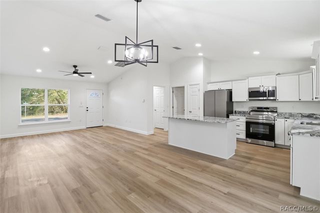 2992 W Camilo Drive, Citrus Springs, FL 34434
