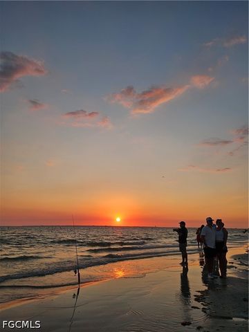 205 Miramar ST, Fort Myers Beach, FL 33931