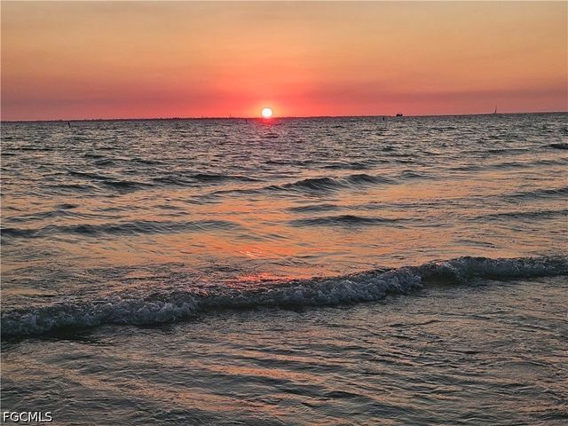 205 Miramar ST, Fort Myers Beach, FL 33931