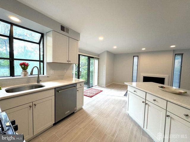 104 Sayre Drive, Plainsboro, NJ 08540