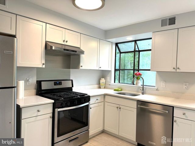 104 Sayre Drive, Plainsboro, NJ 08540