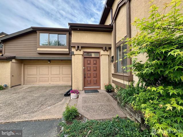 104 Sayre Drive, Plainsboro, NJ 08540