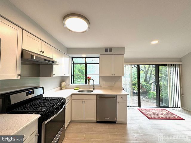 104 Sayre Drive, Plainsboro, NJ 08540