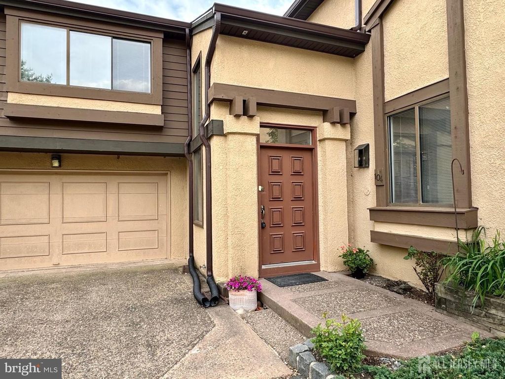 104 Sayre Drive, Plainsboro, NJ 08540